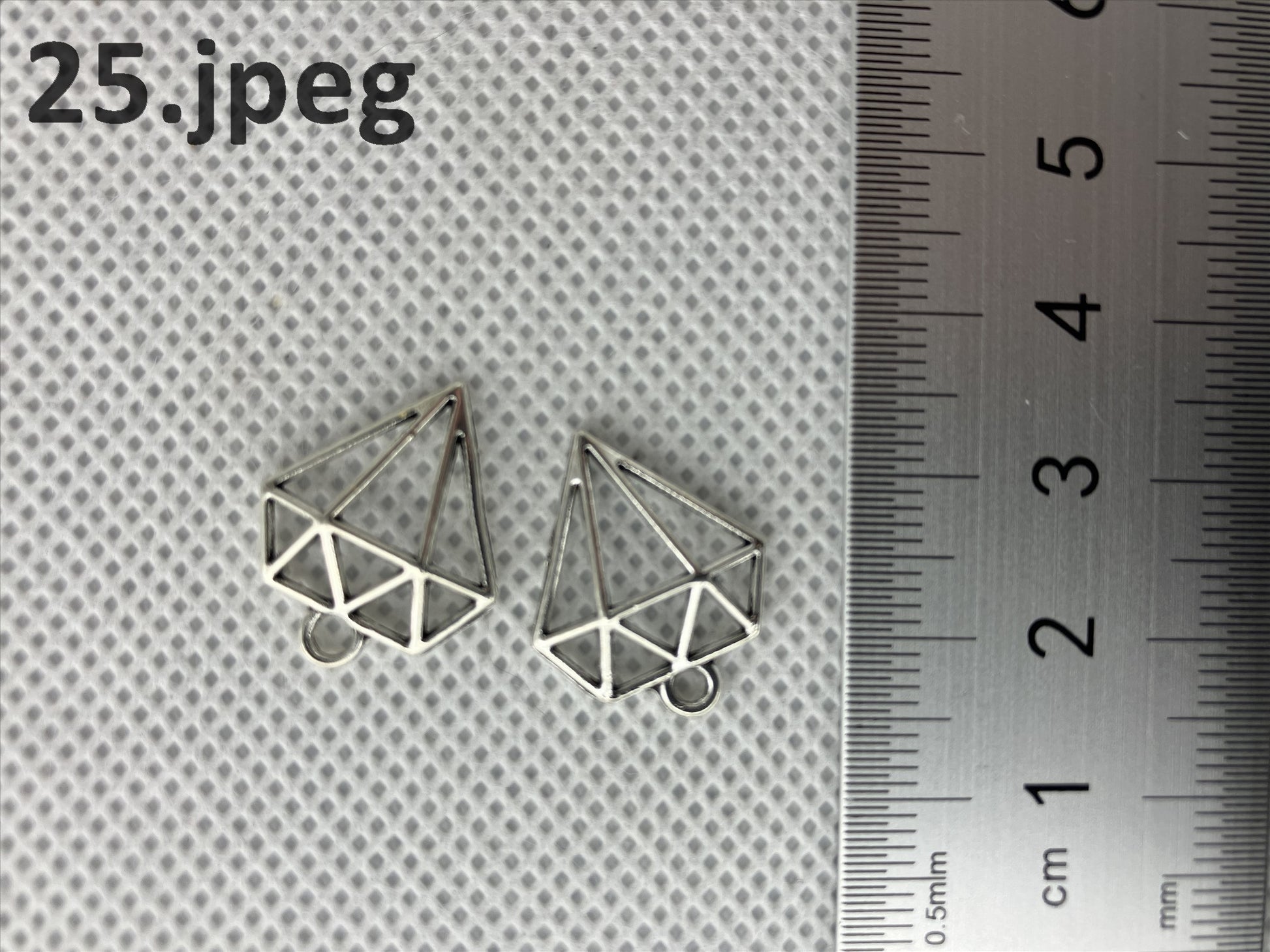 Zinc alloy charms, suitable for necklaces, bookmarks, craft - ArtRemade