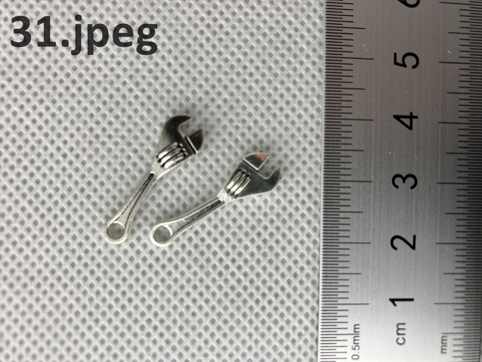 Zinc alloy charms, suitable for necklaces, bookmarks, craft - ArtRemade