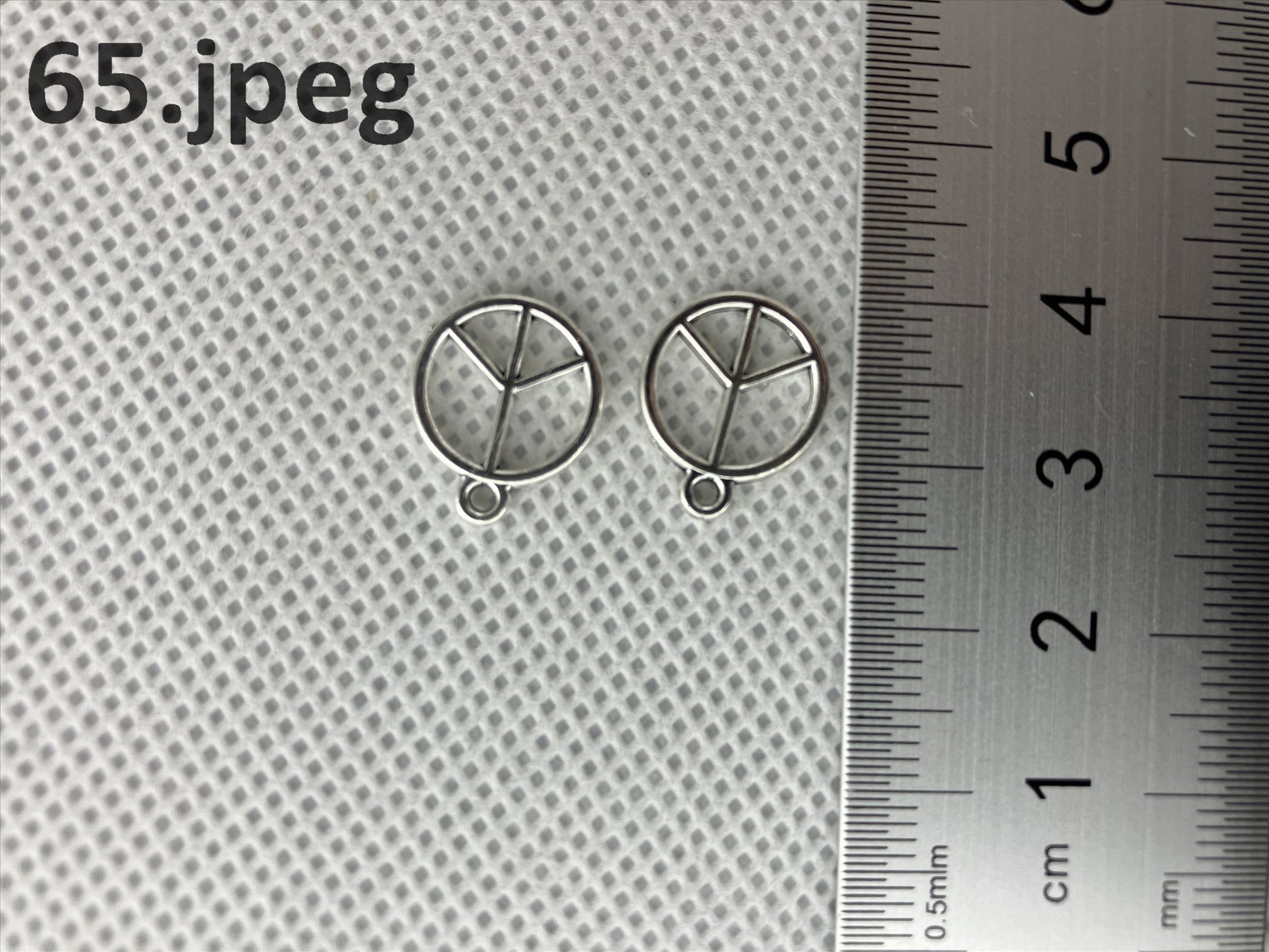 Zinc alloy charms, suitable for necklaces, bookmarks, craft - ArtRemade