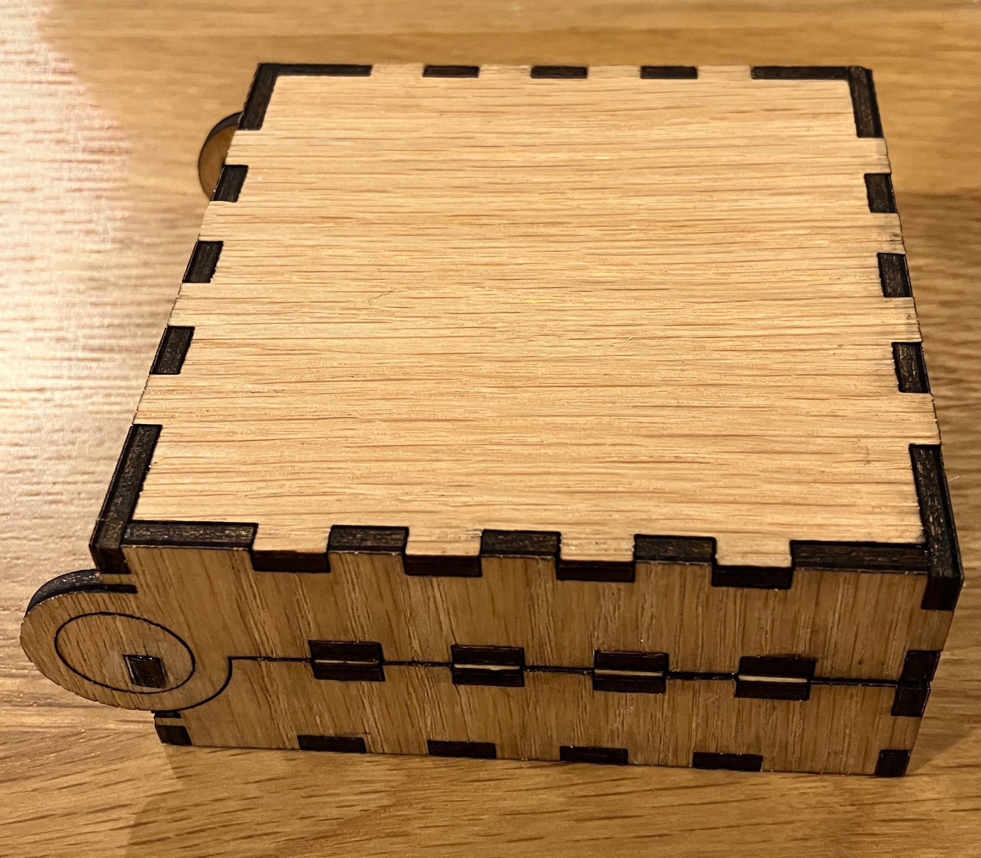 Custom made dice boxes, laser cut, made to order, 3mm MDF ready to paint. Great gift for any board gamer - ArtRemade